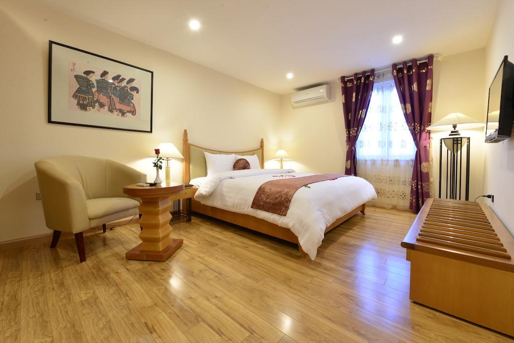 Hotel Golden Sunshine And Travel 3*