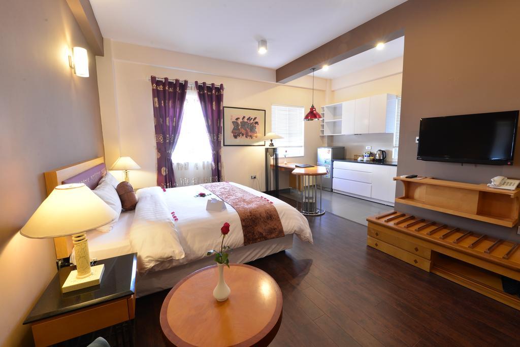 Hotel Golden Sunshine And Travel 3*