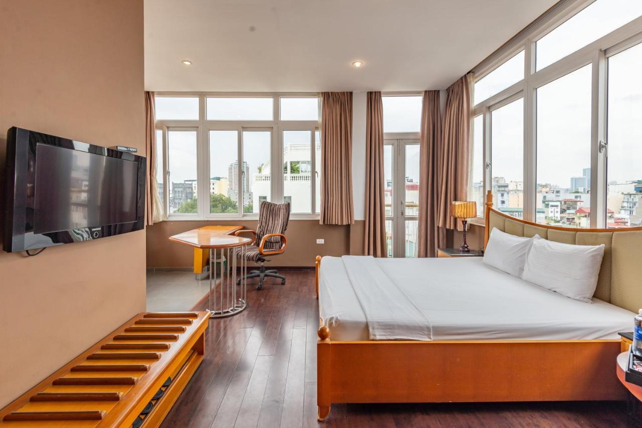Golden Sunshine And Travel Hotel 3*