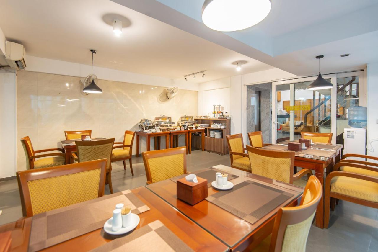 Golden Sunshine And Travel Hotel