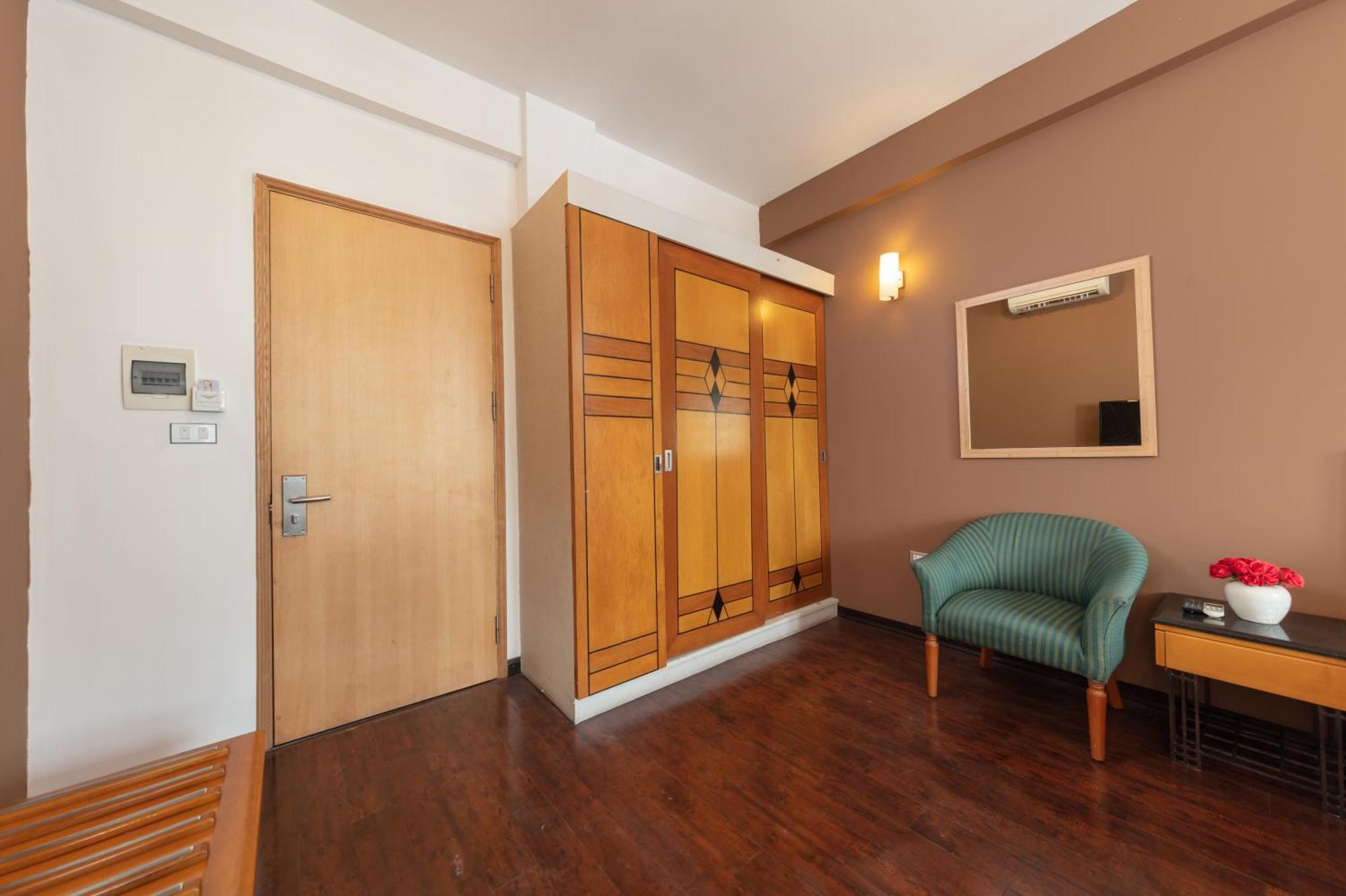 Hotel Golden Sunshine And Travel Hanoi