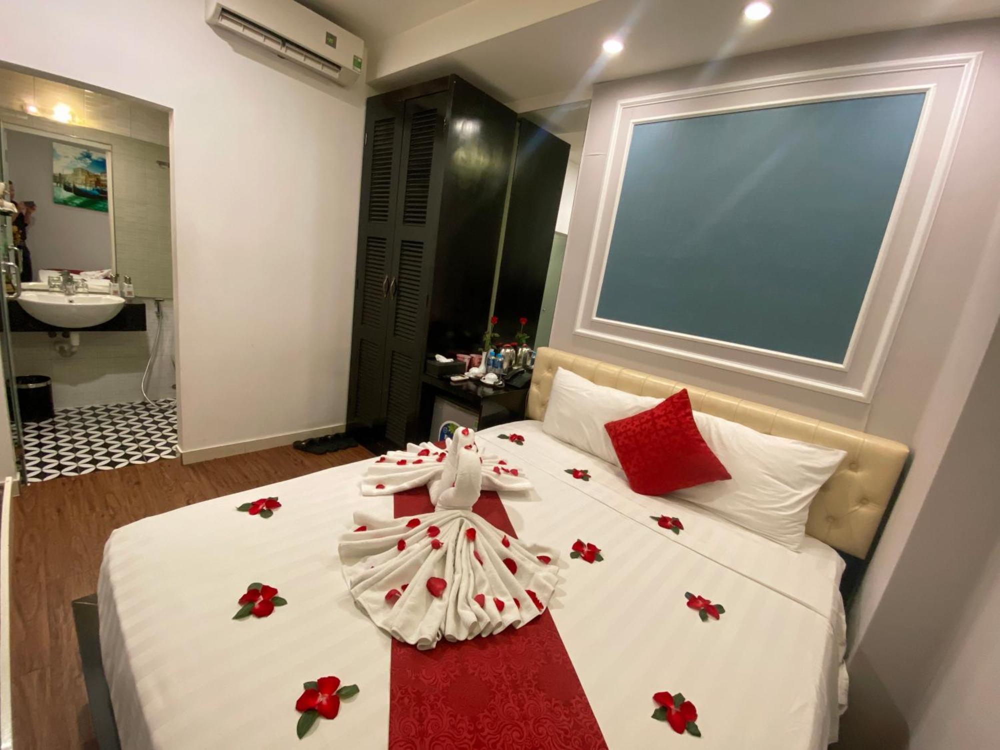 Eclipse Legend Hotel Hanoi