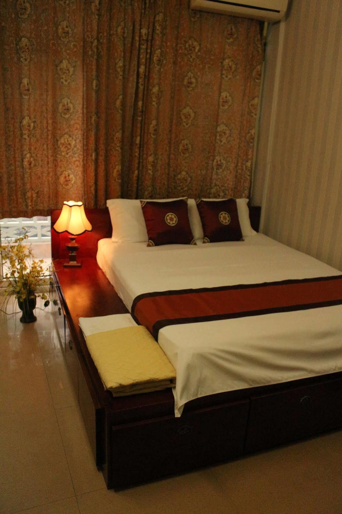 Hovi Ma Hotel 2*