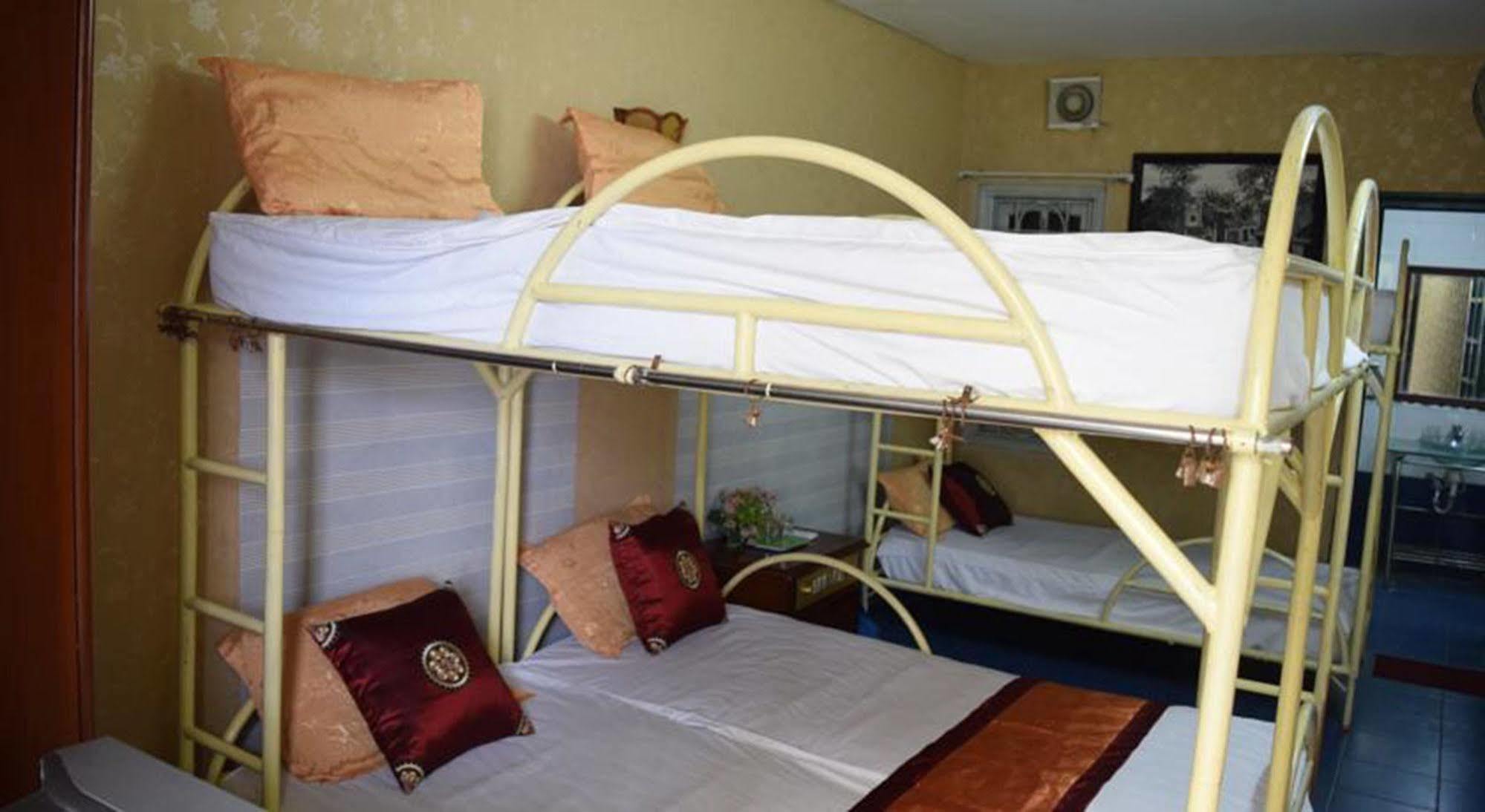 Hotel Hovi Ma Hanoi