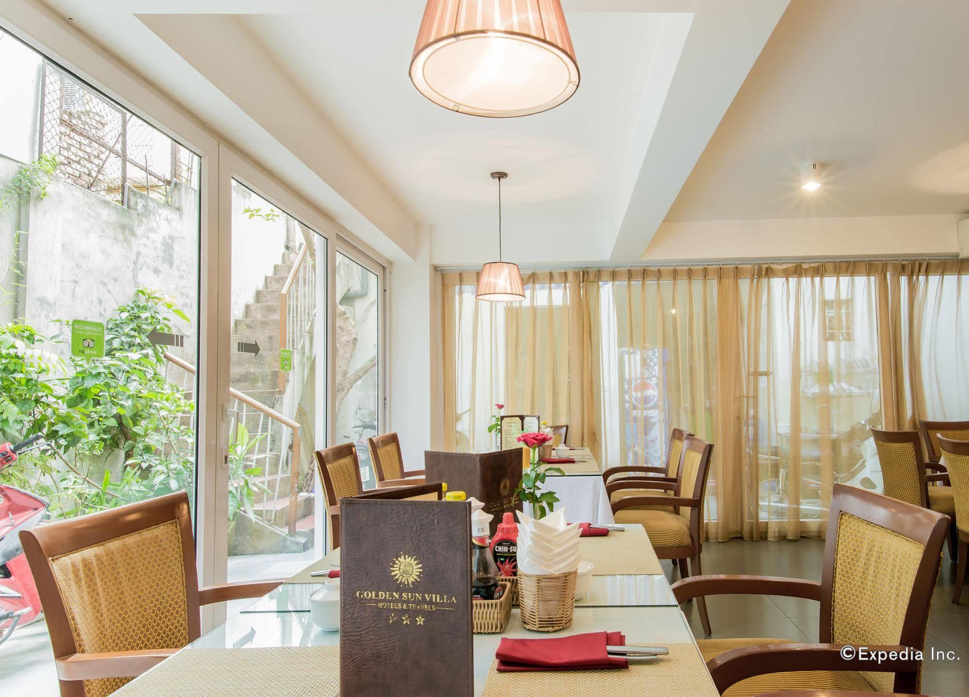 Golden Sunshine And Travel Hotel