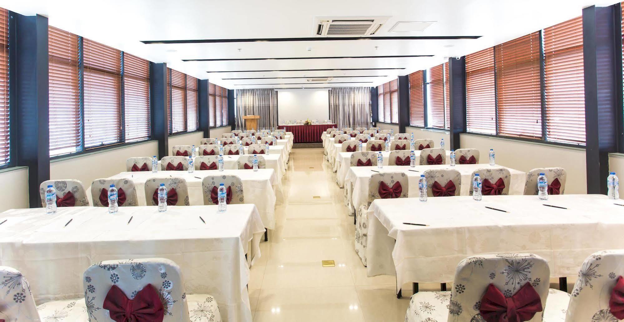 Parkside Sunline Hotel