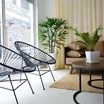 Lyn House - Service Apartment Hoang Quoc Viet