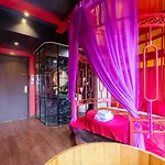 Zen Shunga Hotel