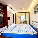 *Bom Homes* Imperia Garden Residence Apartment