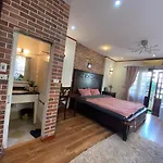 Yoho De Villa