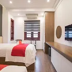Queen\'S Hotel
