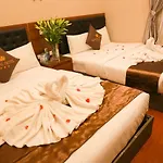 Royal Hotel