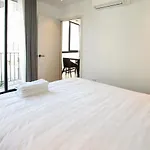 Hanoi Home 3 - Luxury Apartment In Tay Ho Street