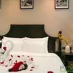 Hanoi Paradise Center Hotel & Spa