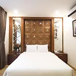 Canary Hotel & Apartment