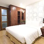 Canary Hotel & Apartment