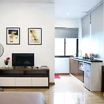 V House 1 Serviced Apartment