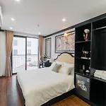 Charming Moon Hotel