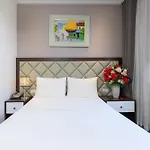 Yolo Wa Hotel