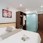 Charming Moon Hotel
