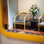 Trevi\'S Inn