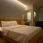 Mh Hotel