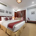 La Dolce Vita Hotel