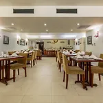 La Dolce Vita Hotel