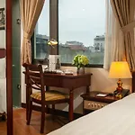 May De Ville Trendy Hotel & Spa