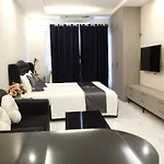 Aisha Hotels And Apartments
