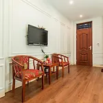 Madelise Max Hotel