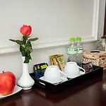 Golden Legend Palace Hotel & Travel