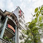 Madelise Max Hotel