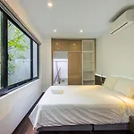 22Sunny Housing Apartment