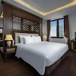 The Q Hotel