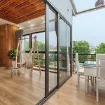 Tropical Theme Studio - Centrally Located - City View