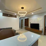 Golden Park Tower- Corner Apartment With Cau Giay View