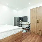 Small Home Lake View - Self Check-In