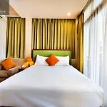 HANZ LakeView Hotel Hanoi