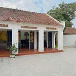 Đường Lâm House