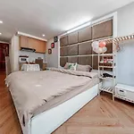 16 Ngo Huyen Homestay And Travel - The Old Quarter