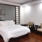 Brandi Fuji Hotel