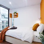 Economy & Premium With Large Groups, Central Location
