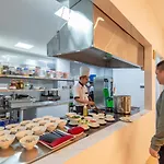 Reyna Luxury Hotel & Spa