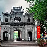 Luck Apart 01 - Tay Ho Hanoi One Bedroom Apartment!