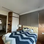 Vinhomes D\'Capital - 119 Tran Duy Hung-Trung Hoa-Cau Giay