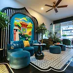 Hanoi Center Silk Hotel & Travel