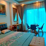 Homestay Nha Pho Ha Noi Sinsoledad - 437 Hong Ha Street