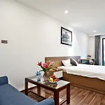 Cl•Charming Studio Apt•Balcony/Laundry•Van Mieu