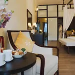 Perfume\'S Cozy House